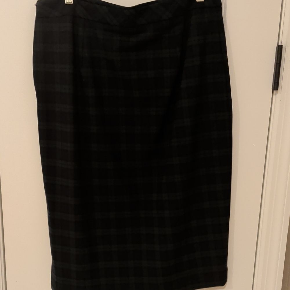 Banana Republic Dark Plaid Pencil Skirt